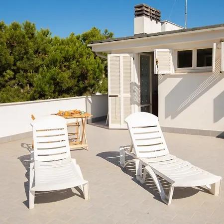 Loft-mare Frigobar, Climatizzatore, Lettini E Wi-fi * Lido di Fermo